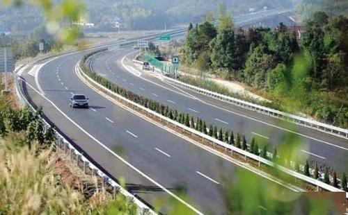 2009年7月开工的新化县至溆浦高速公路预计什么时候建成通车？西河到新化要多久