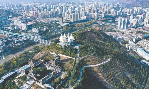 西宁西山公园开放时间？西山的历史有多久了