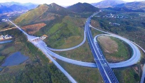 塘黄公路是高速吗？霞塘云到塘渡口要多久