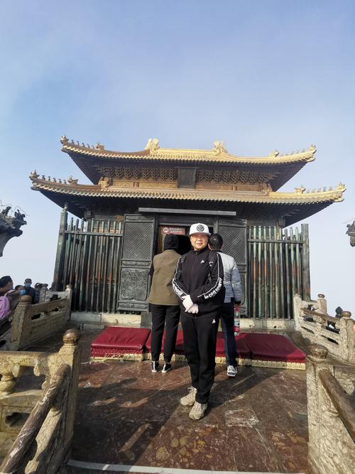 武当山走上金顶要多久？武当山坐索道到金顶要多久