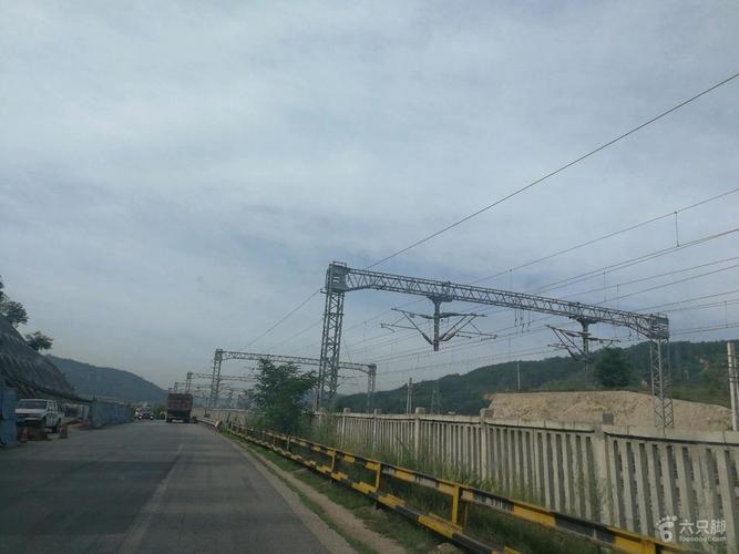 榆林火车站有去哪里的火车？富县到北京多久