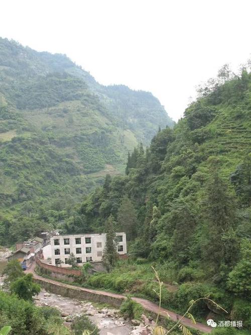 宜宾到屏山夏溪乡多少公里？宜宾到夏溪乡多久